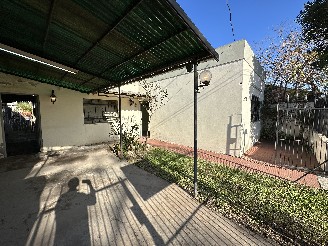 Casa 3 ambientes en Merlo